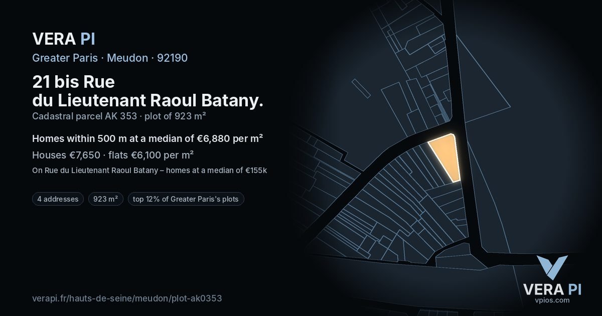21 bis Rue du Lieutenant Raoul Batany, Meudon at night – the plot lit, the parcels around coloured by the prices near them