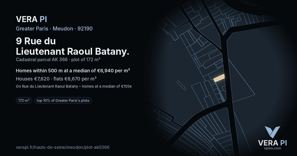 9 Rue du Lieutenant Raoul Batany, Meudon at night – the plot lit, the parcels around coloured by the prices near them