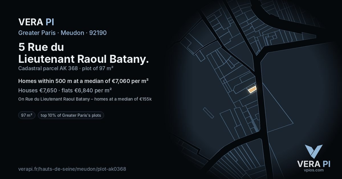 5 Rue du Lieutenant Raoul Batany, Meudon at night – the plot lit, the parcels around coloured by the prices near them