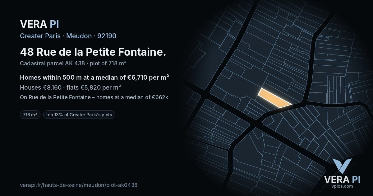 48 Rue de la Petite Fontaine, Meudon at night – the plot lit, the parcels around coloured by the prices near them