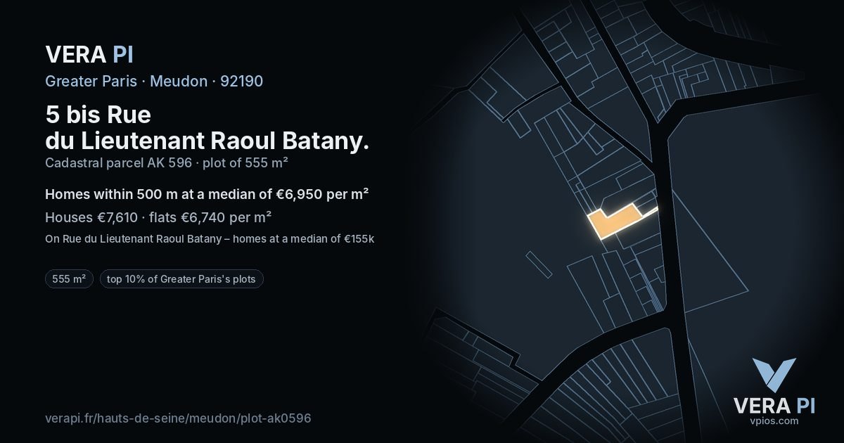 5 bis Rue du Lieutenant Raoul Batany, Meudon at night – the plot lit, the parcels around coloured by the prices near them