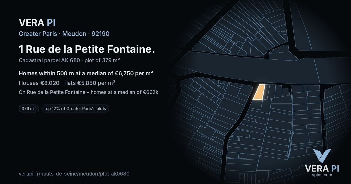 1 Rue de la Petite Fontaine, Meudon at night – the plot lit, the parcels around coloured by the prices near them