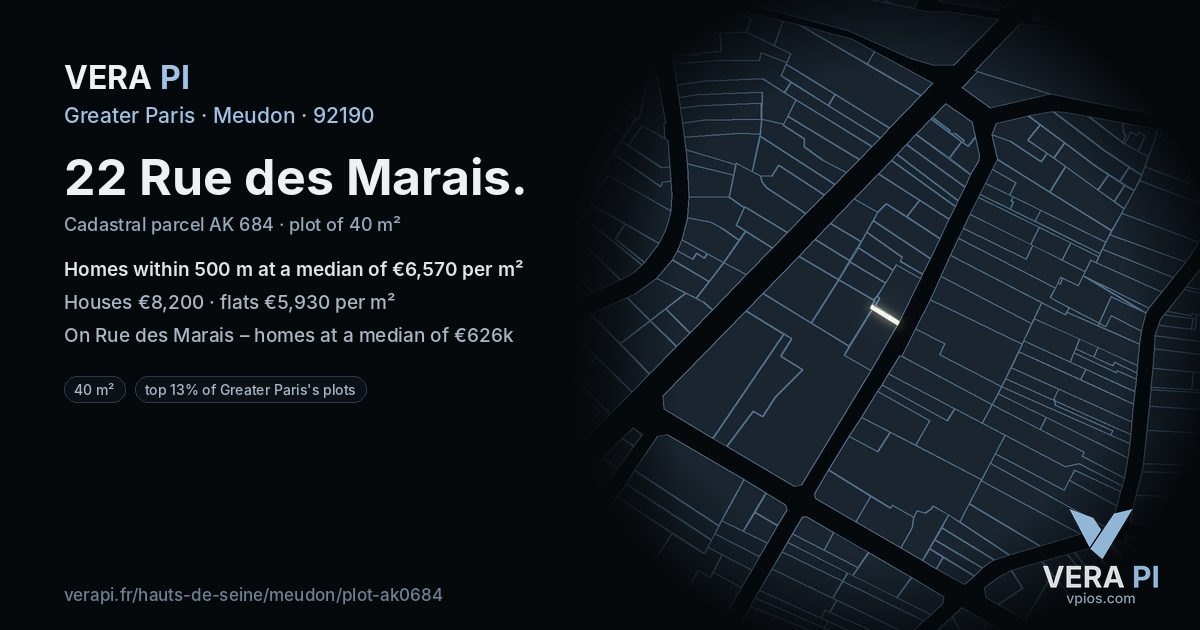 22 Rue des Marais, Meudon at night – the plot lit, the parcels around coloured by the prices near them
