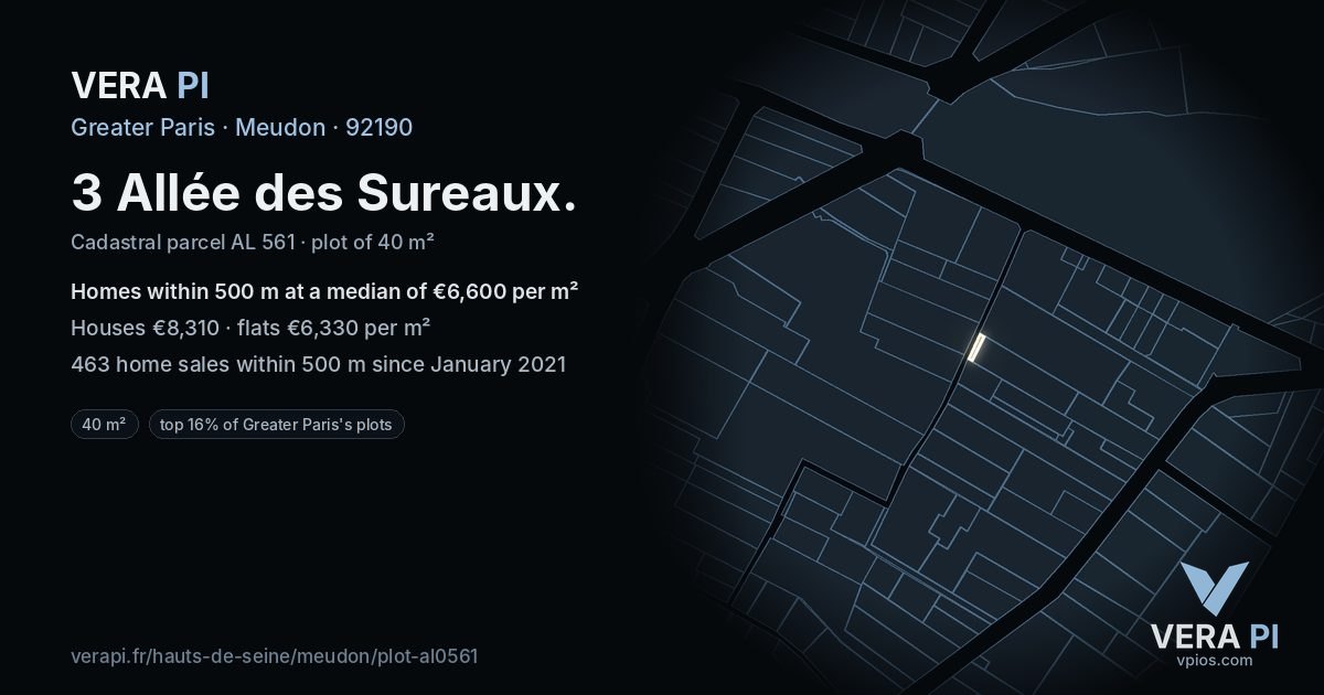 3 Allée des Sureaux, Meudon at night – the plot lit, the parcels around coloured by the prices near them