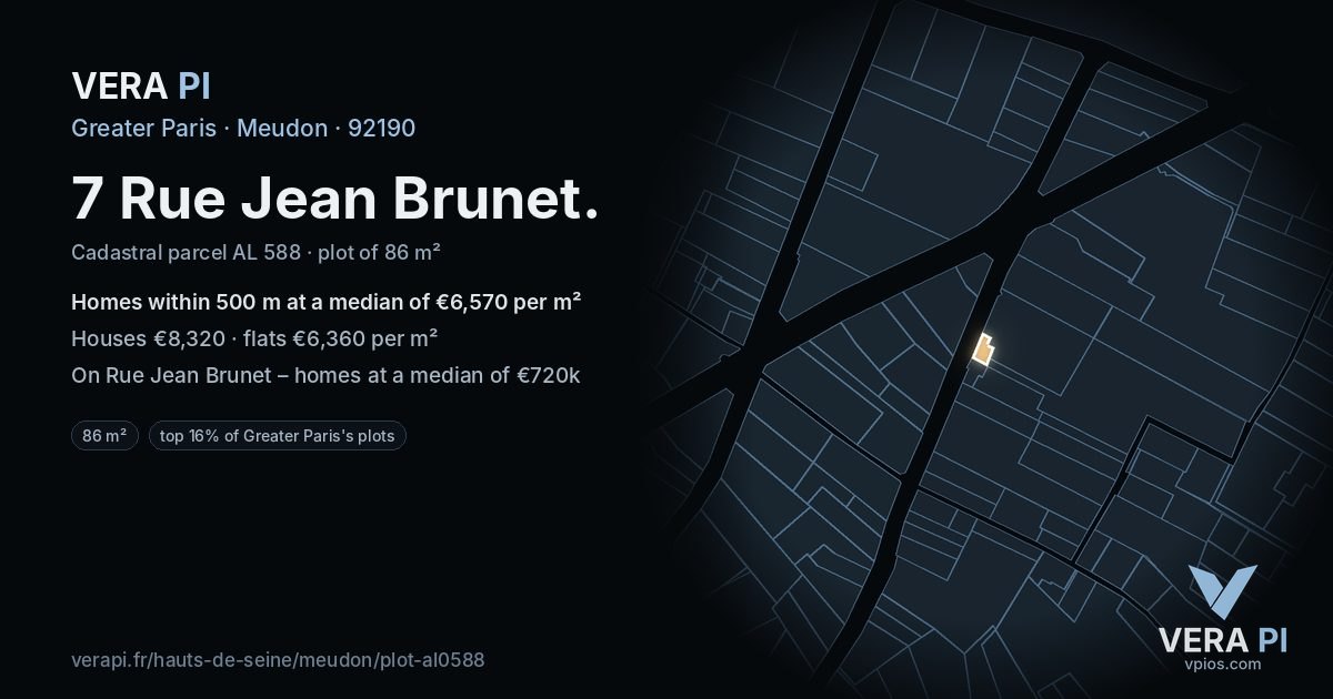 7 Rue Jean Brunet, Meudon at night – the plot lit, the parcels around coloured by the prices near them