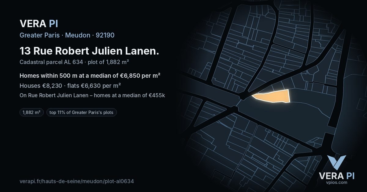 13 Rue Robert Julien Lanen, Meudon at night – the plot lit, the parcels around coloured by the prices near them