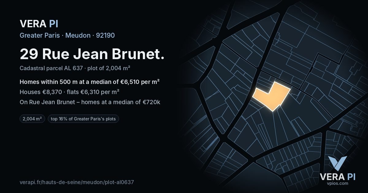 29 Rue Jean Brunet, Meudon at night – the plot lit, the parcels around coloured by the prices near them