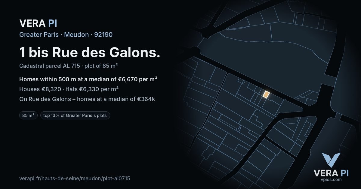 1 bis Rue des Galons, Meudon at night – the plot lit, the parcels around coloured by the prices near them