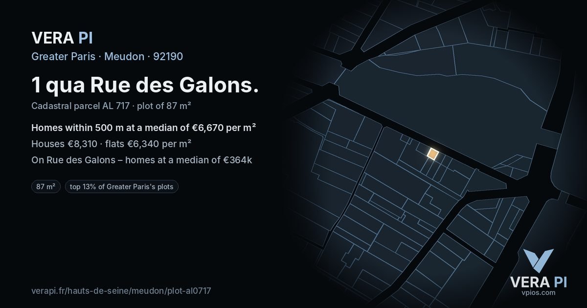1 qua Rue des Galons, Meudon at night – the plot lit, the parcels around coloured by the prices near them