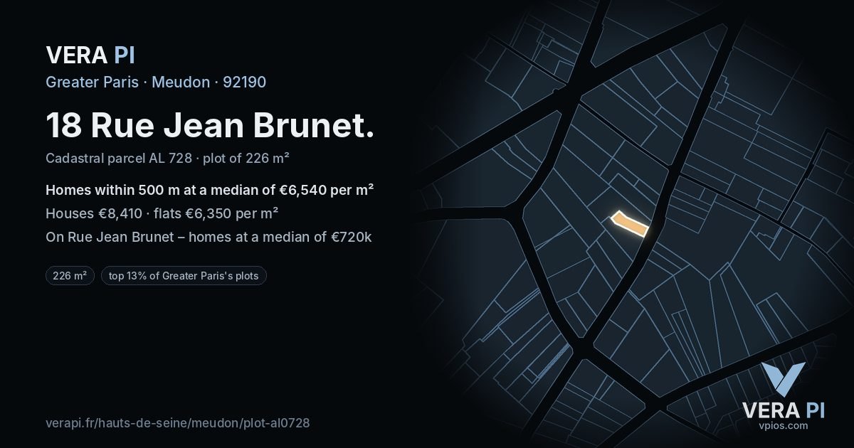 18 Rue Jean Brunet, Meudon at night – the plot lit, the parcels around coloured by the prices near them