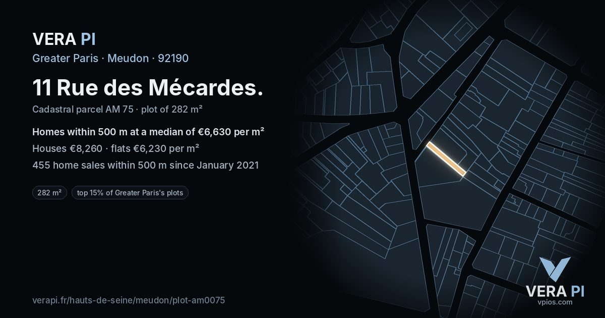 11 Rue des Mécardes, Meudon at night – the plot lit, the parcels around coloured by the prices near them