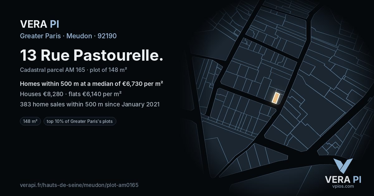 13 Rue Pastourelle, Meudon at night – the plot lit, the parcels around coloured by the prices near them