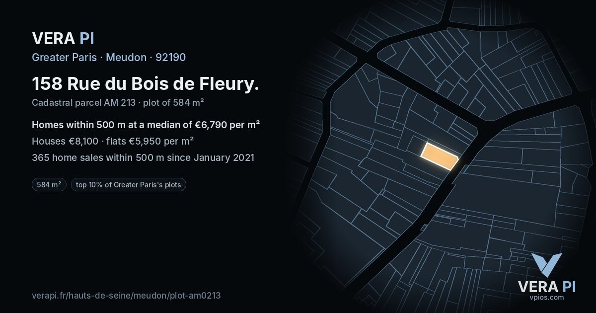 158 Rue du Bois de Fleury, Meudon at night – the plot lit, the parcels around coloured by the prices near them
