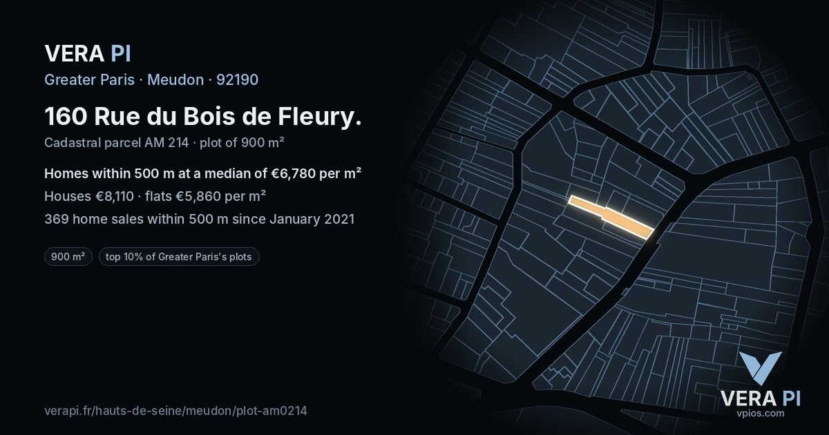 160 Rue du Bois de Fleury, Meudon at night – the plot lit, the parcels around coloured by the prices near them