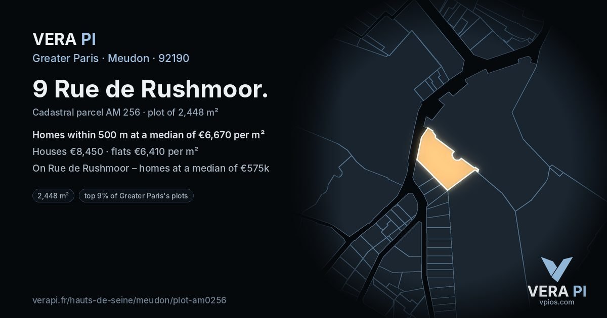 9 Rue de Rushmoor, Meudon at night – the plot lit, the parcels around coloured by the prices near them