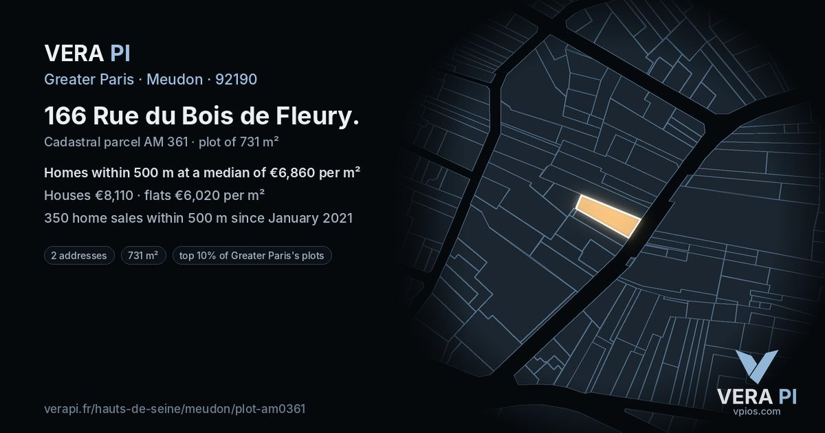 166 Rue du Bois de Fleury, Meudon at night – the plot lit, the parcels around coloured by the prices near them