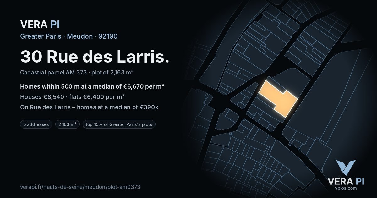 30 Rue des Larris, Meudon at night – the plot lit, the parcels around coloured by the prices near them