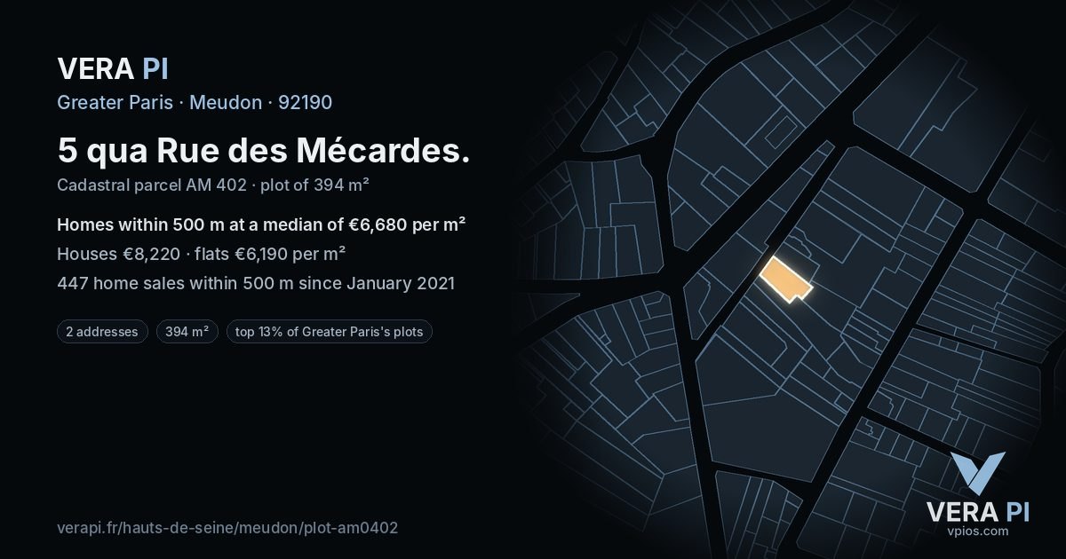 5 qua Rue des Mécardes, Meudon at night – the plot lit, the parcels around coloured by the prices near them