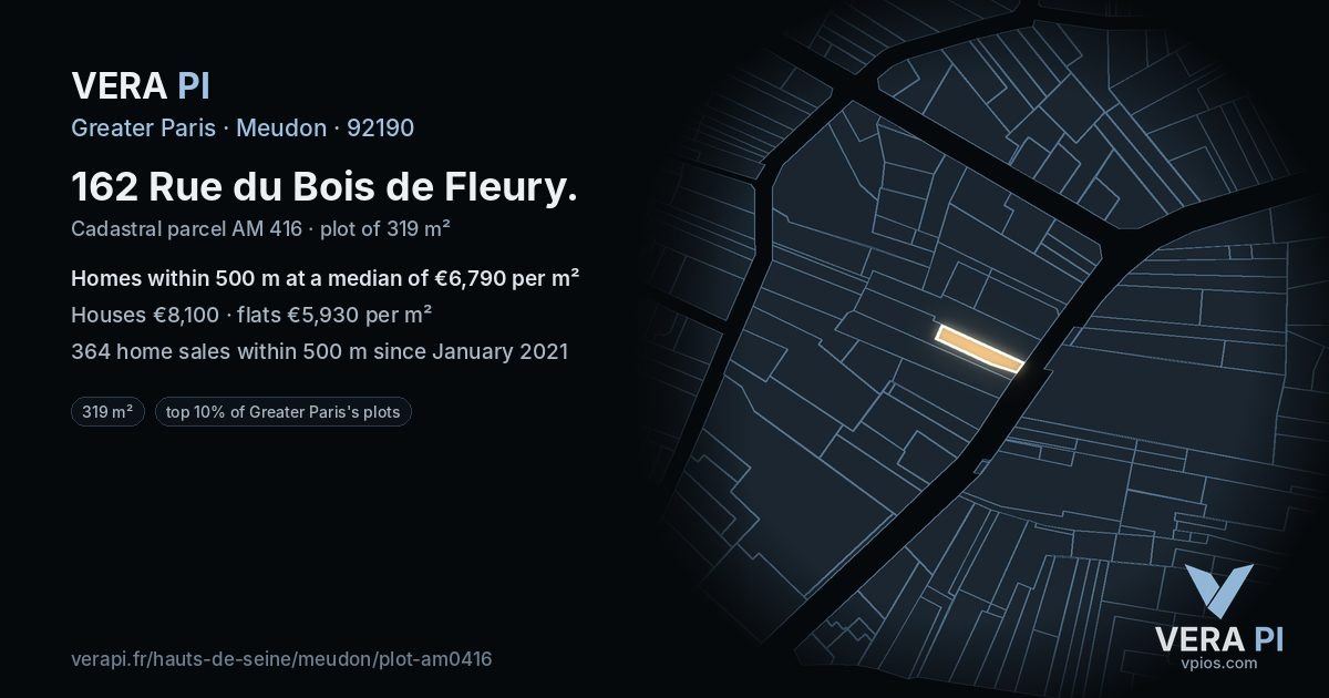 162 Rue du Bois de Fleury, Meudon at night – the plot lit, the parcels around coloured by the prices near them
