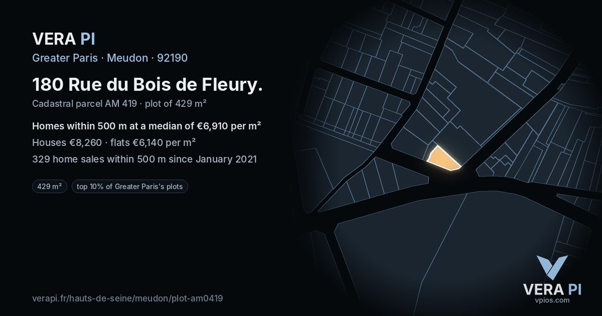 180 Rue du Bois de Fleury, Meudon at night – the plot lit, the parcels around coloured by the prices near them