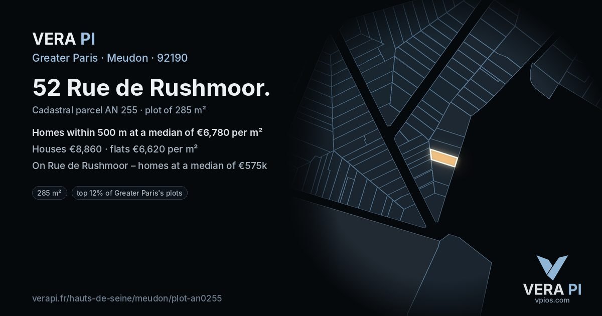 52 Rue de Rushmoor, Meudon at night – the plot lit, the parcels around coloured by the prices near them