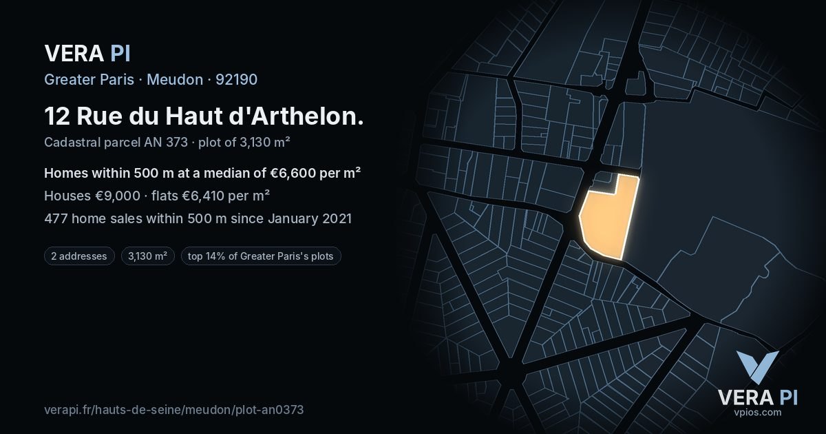 12 Rue du Haut d'Arthelon, Meudon at night – the plot lit, the parcels around coloured by the prices near them