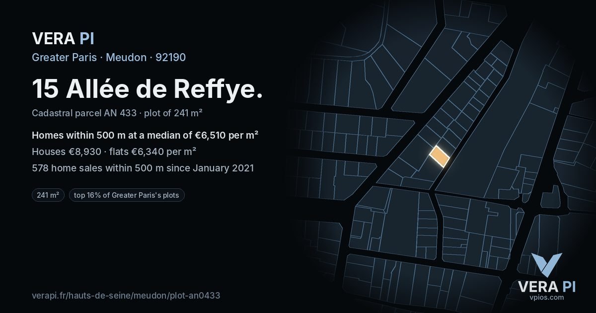 15 Allée de Reffye, Meudon at night – the plot lit, the parcels around coloured by the prices near them