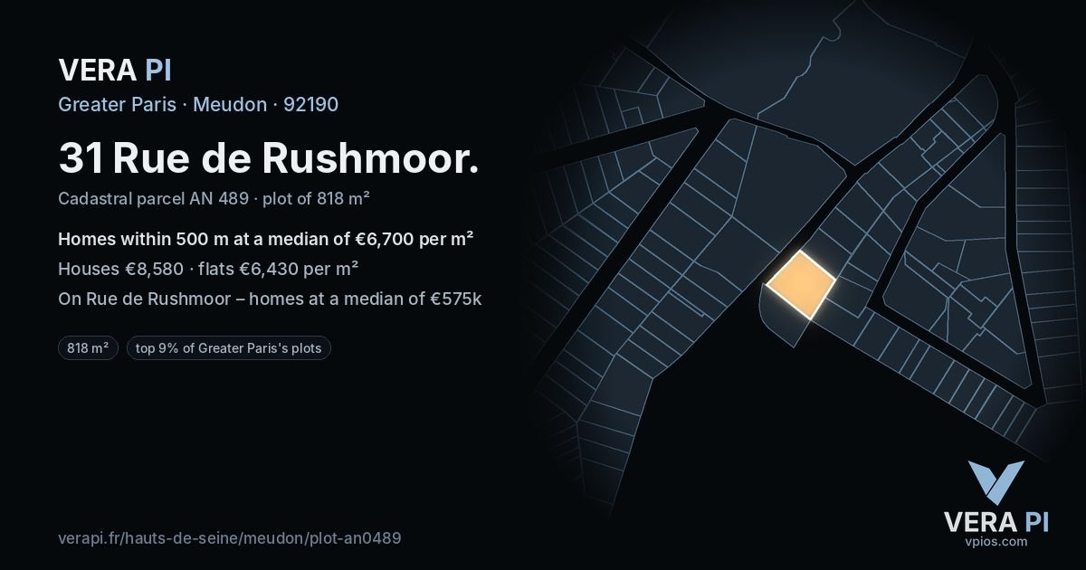 31 Rue de Rushmoor, Meudon at night – the plot lit, the parcels around coloured by the prices near them