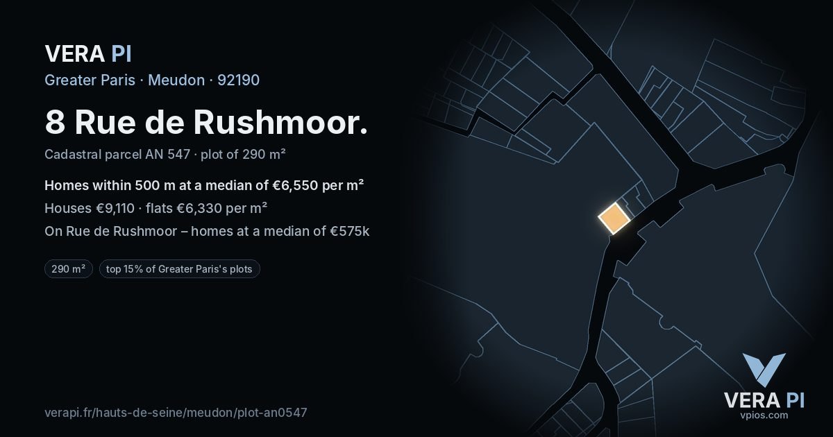 8 Rue de Rushmoor, Meudon at night – the plot lit, the parcels around coloured by the prices near them