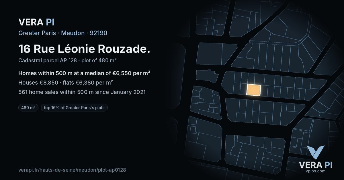 16 Rue Léonie Rouzade, Meudon at night – the plot lit, the parcels around coloured by the prices near them