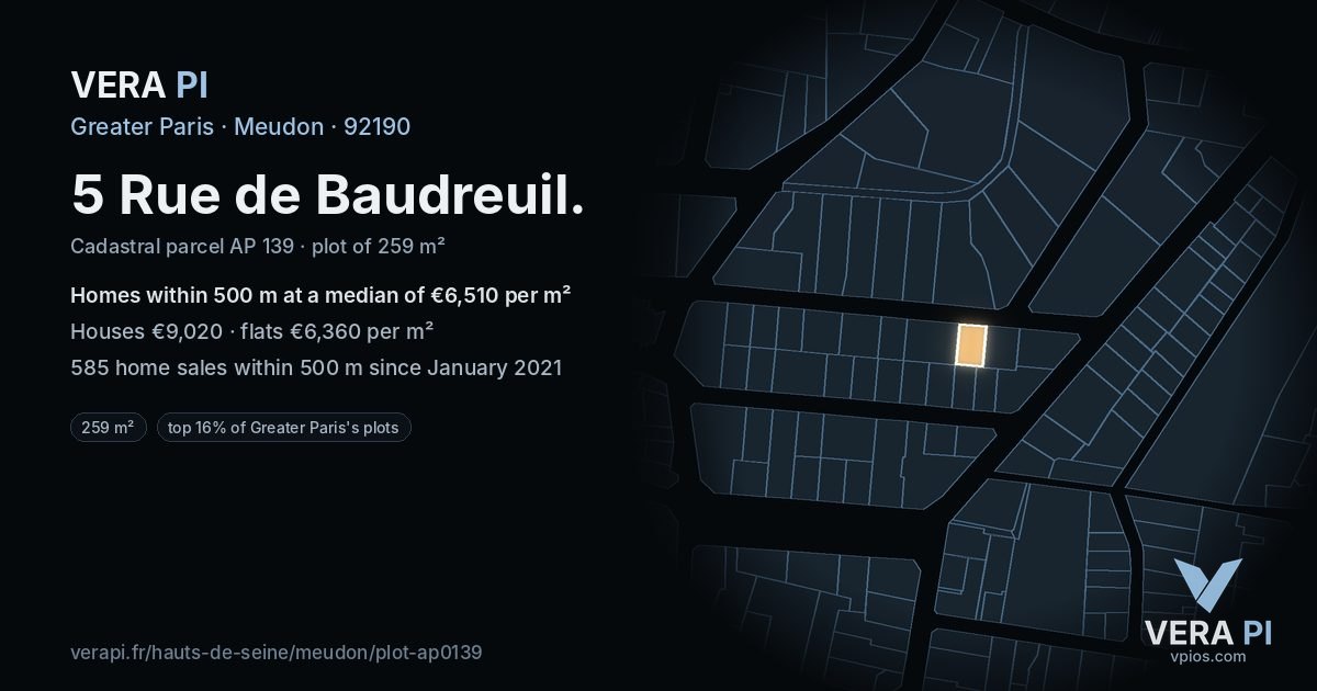 5 Rue de Baudreuil, Meudon at night – the plot lit, the parcels around coloured by the prices near them