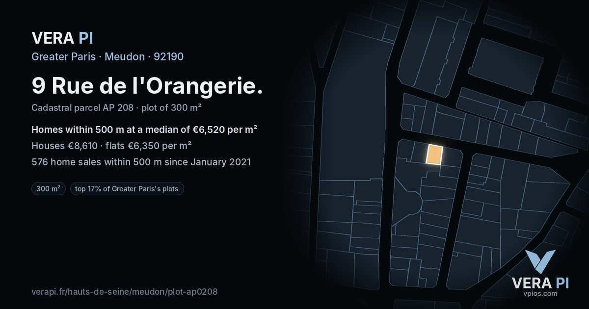 9 Rue de l'Orangerie, Meudon at night – the plot lit, the parcels around coloured by the prices near them