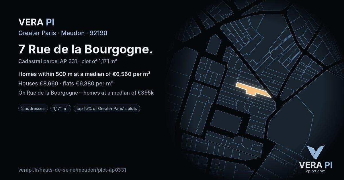 7 Rue de la Bourgogne, Meudon at night – the plot lit, the parcels around coloured by the prices near them