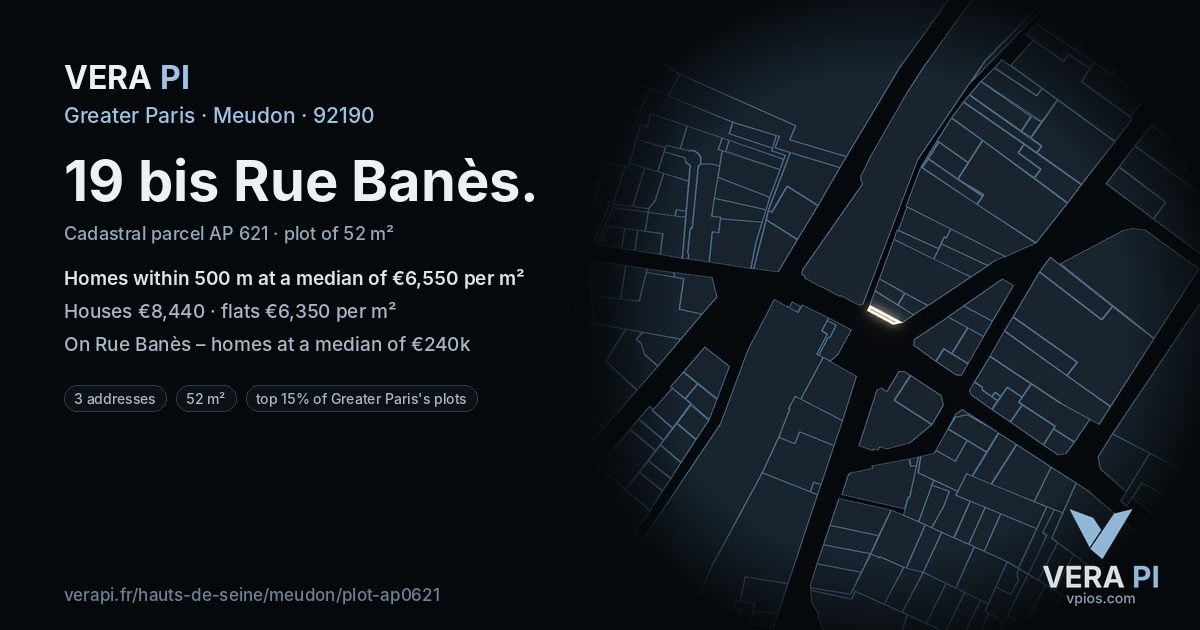 19 bis Rue Banès, Meudon at night – the plot lit, the parcels around coloured by the prices near them