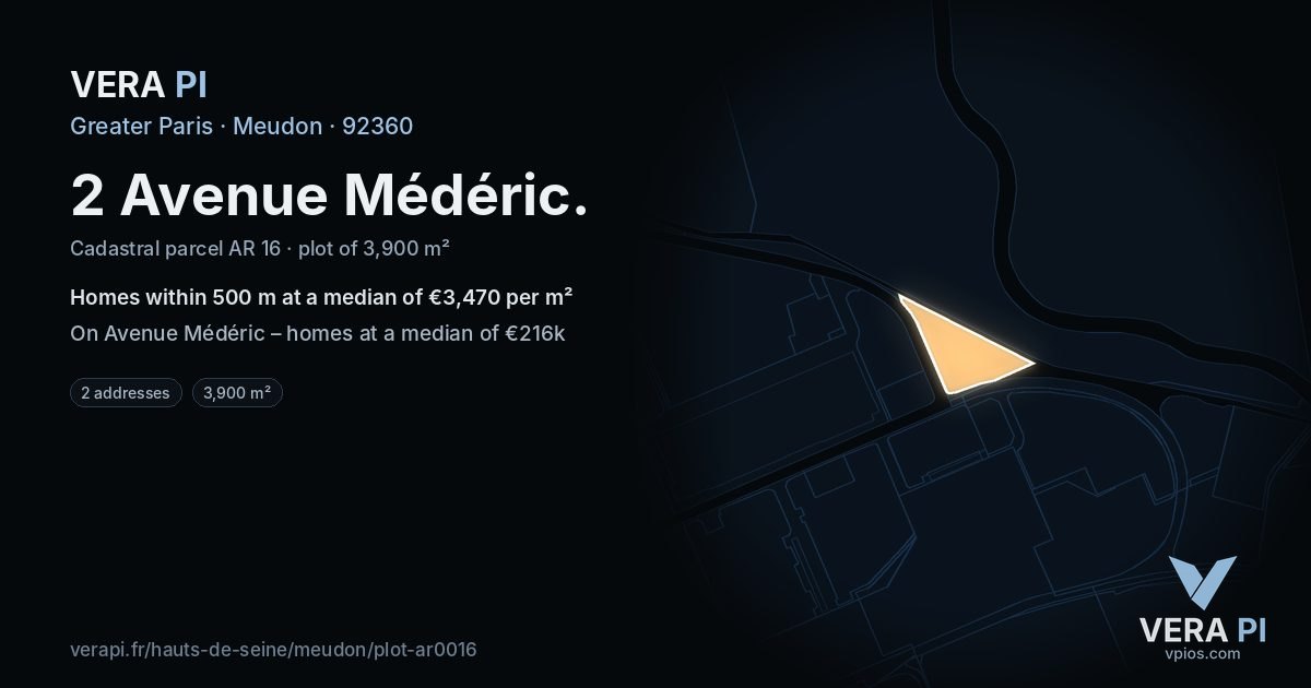 2 Avenue Médéric, Meudon at night – the plot lit, the parcels around coloured by the prices near them