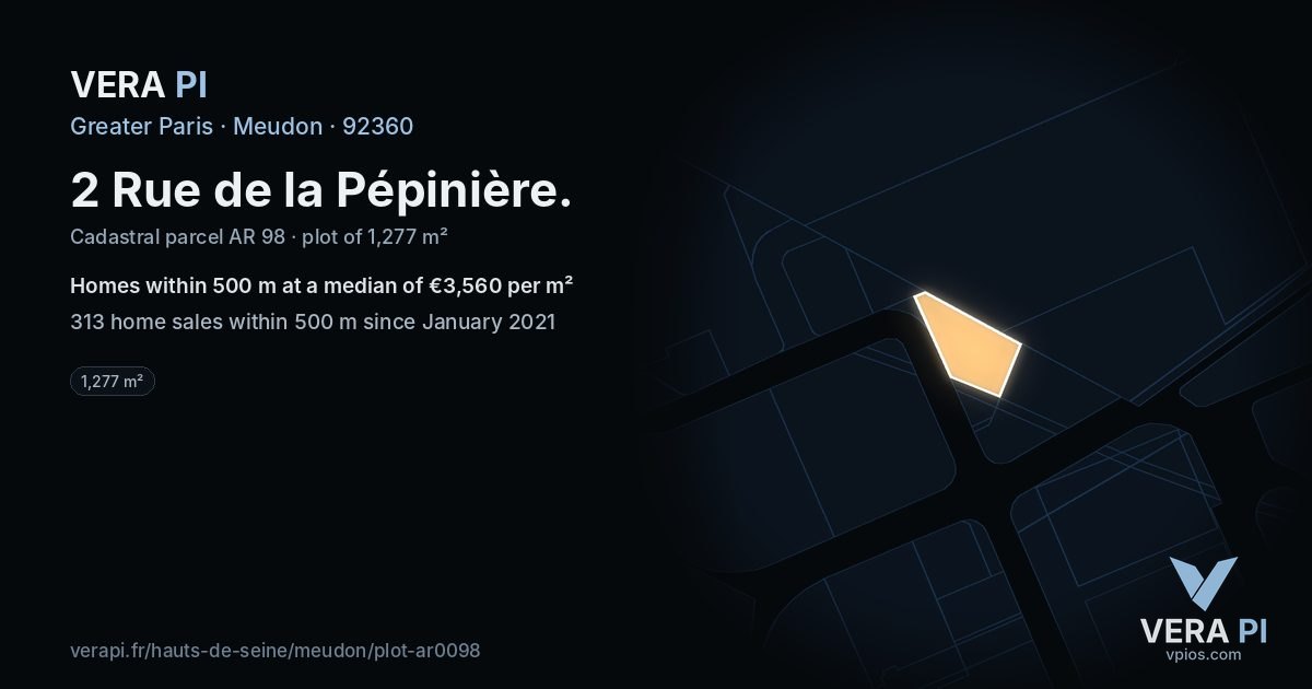 2 Rue de la Pépinière, Meudon at night – the plot lit, the parcels around coloured by the prices near them