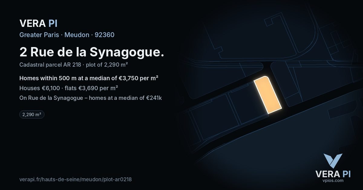 2 Rue de la Synagogue, Meudon at night – the plot lit, the parcels around coloured by the prices near them