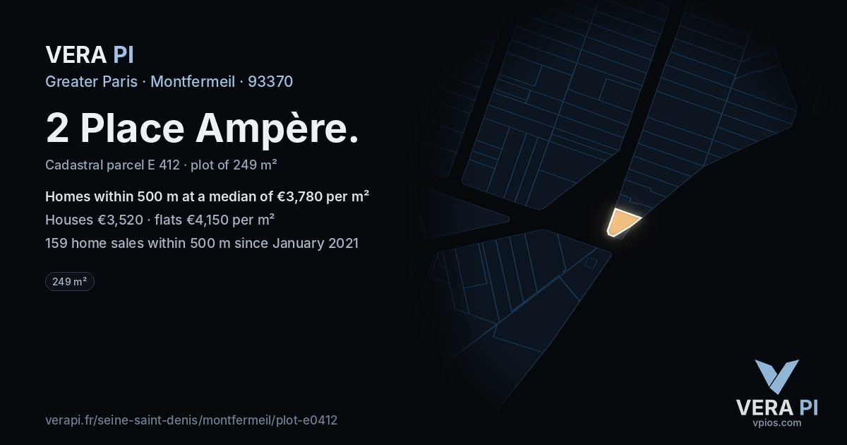 2 Place Ampère, Montfermeil at night – the plot lit, the parcels around coloured by the prices near them