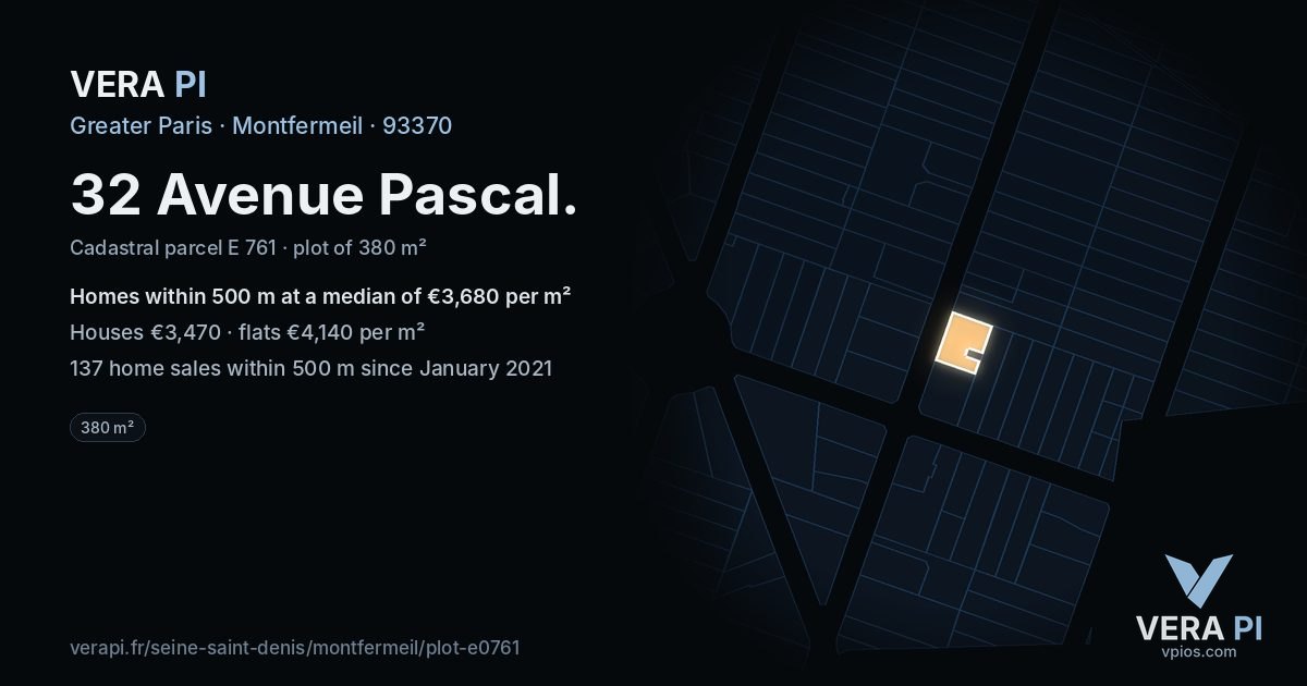 32 Avenue Pascal, Montfermeil at night – the plot lit, the parcels around coloured by the prices near them