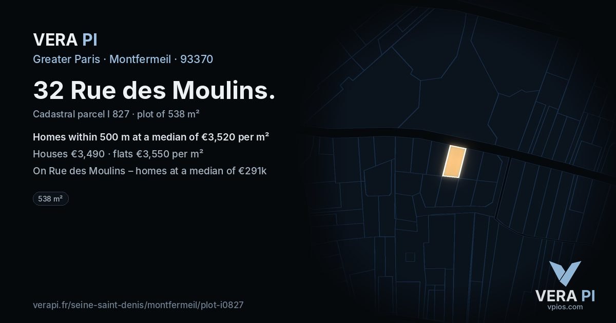 32 Rue des Moulins, Montfermeil at night – the plot lit, the parcels around coloured by the prices near them