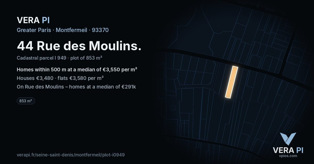 44 Rue des Moulins, Montfermeil at night – the plot lit, the parcels around coloured by the prices near them