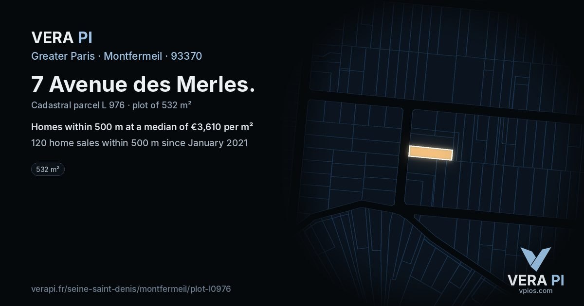 7 Avenue des Merles, Montfermeil at night – the plot lit, the parcels around coloured by the prices near them