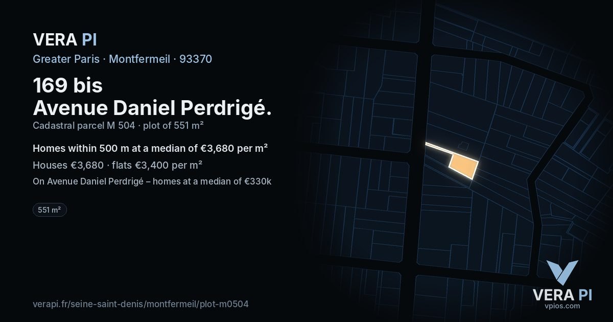 169 bis Avenue Daniel Perdrigé, Montfermeil at night – the plot lit, the parcels around coloured by the prices near them