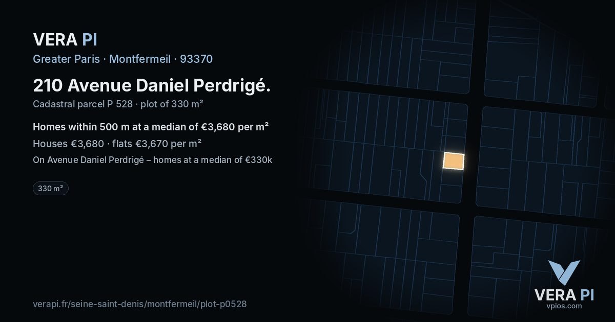 210 Avenue Daniel Perdrigé, Montfermeil at night – the plot lit, the parcels around coloured by the prices near them