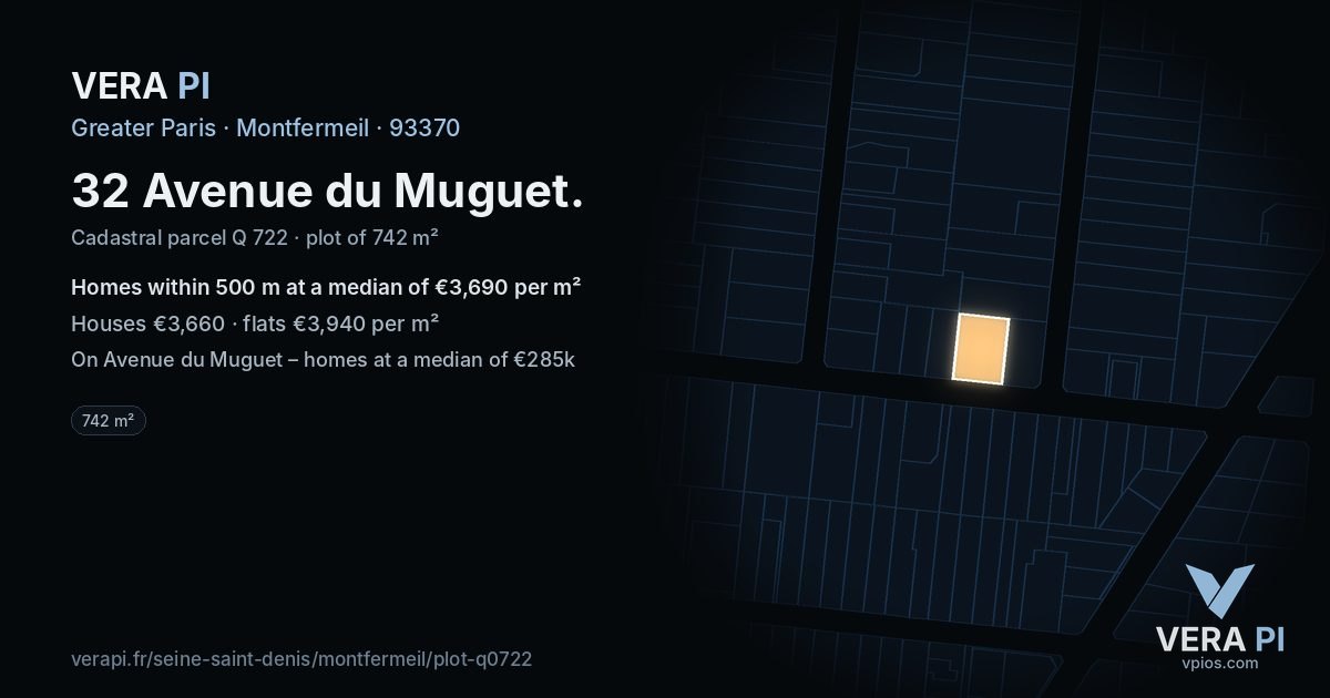 32 Avenue du Muguet, Montfermeil at night – the plot lit, the parcels around coloured by the prices near them