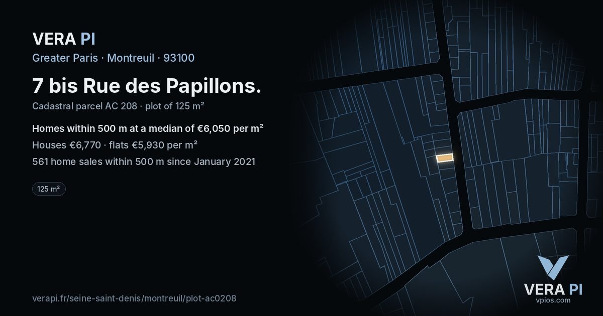 7 bis Rue des Papillons, Montreuil at night – the plot lit, the parcels around coloured by the prices near them