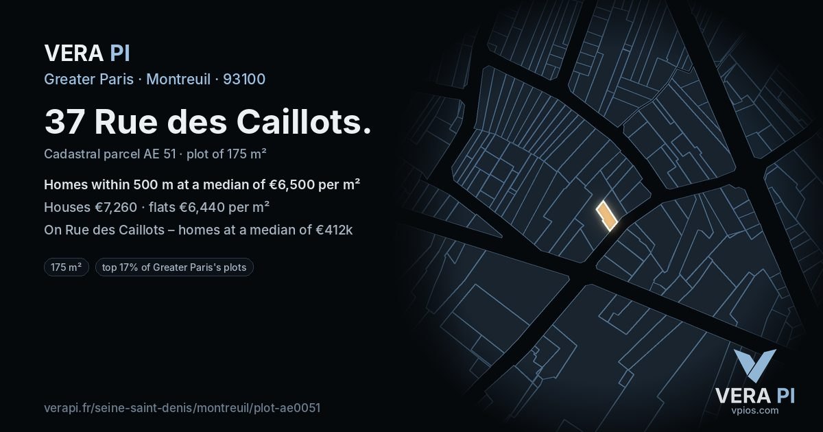 37 Rue des Caillots, Montreuil at night – the plot lit, the parcels around coloured by the prices near them