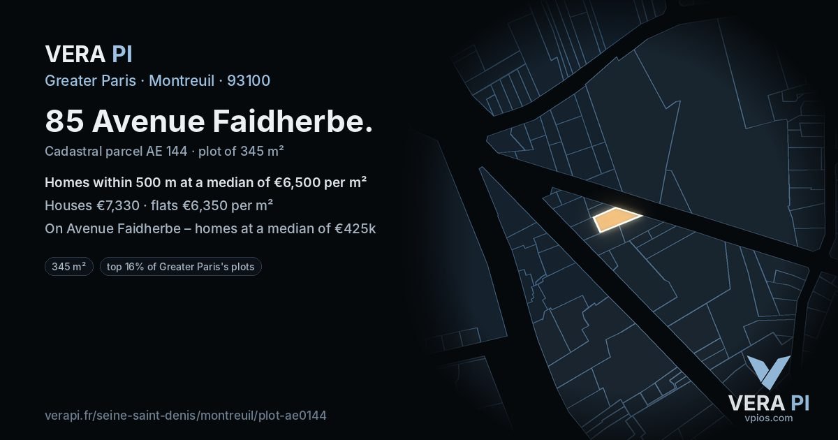 85 Avenue Faidherbe, Montreuil at night – the plot lit, the parcels around coloured by the prices near them