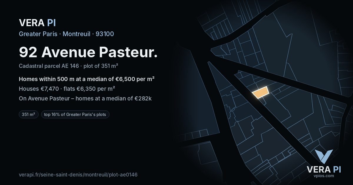 92 Avenue Pasteur, Montreuil at night – the plot lit, the parcels around coloured by the prices near them