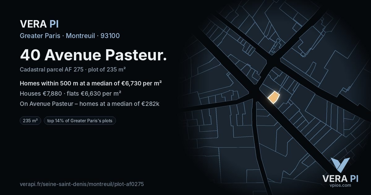 40 Avenue Pasteur, Montreuil at night – the plot lit, the parcels around coloured by the prices near them